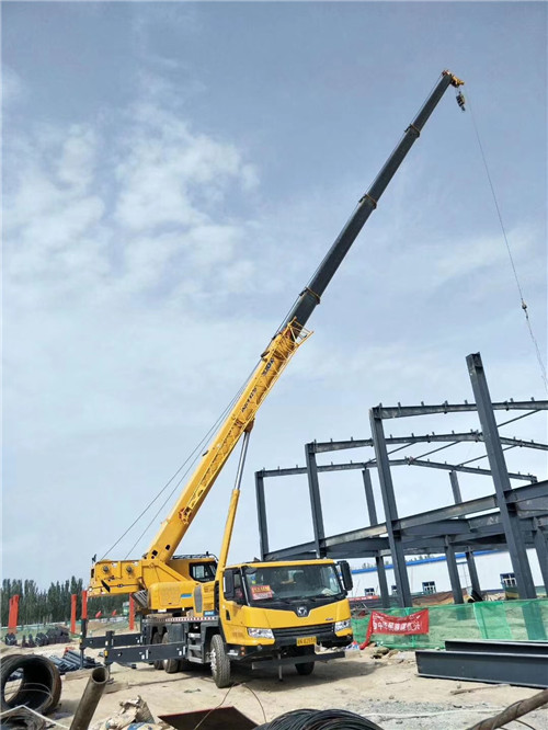 措勤县超高层建筑钢结构吊装案例